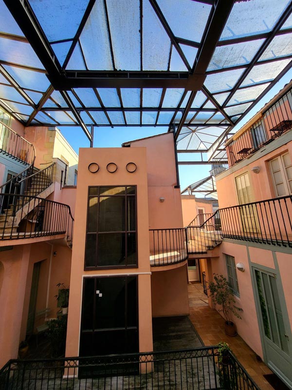 Balcons et coursives de l'immeuble rue Sainte-Catherine, Bordeaux